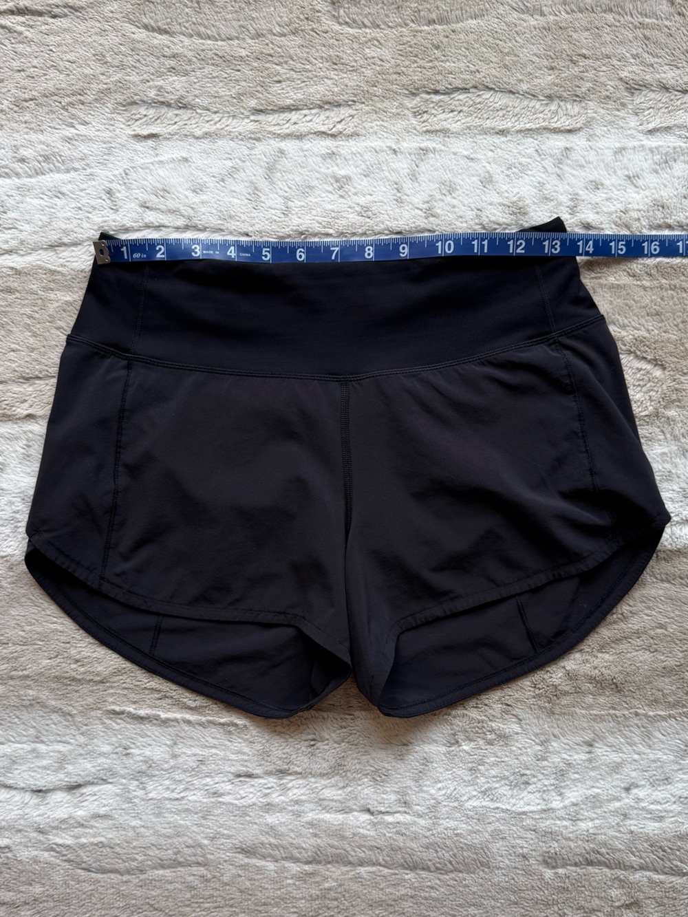 Lululemon Speed Up Mid-Rise Short
4" in Black Size 4 - Picture 10 of 16